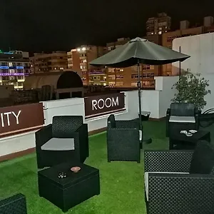 https://city-room-las-palmas.in-canary-islands.com